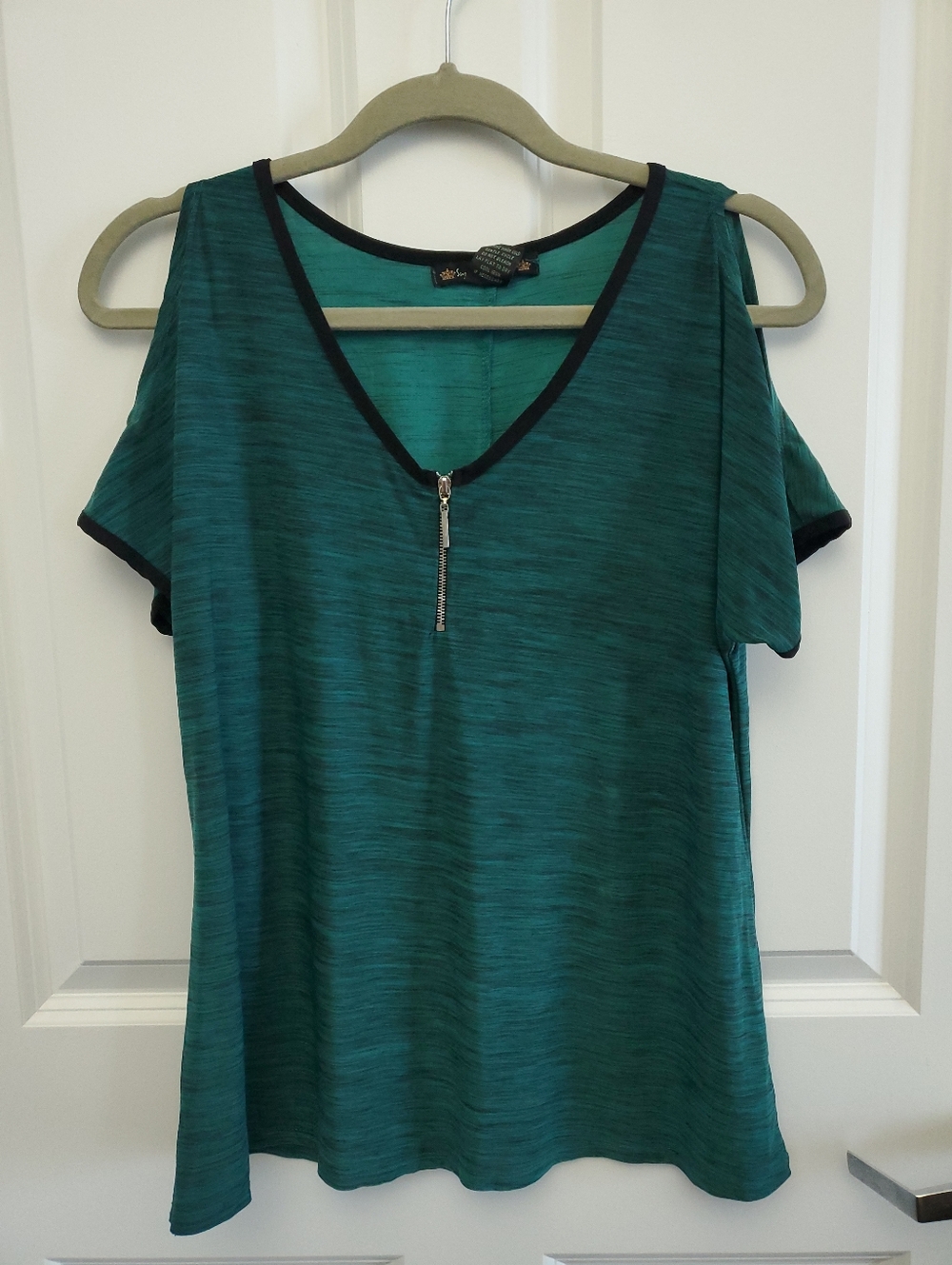 Cold Shoulder Silver Zipper Collar Top - Teal Green